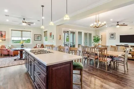 Holiday home Capmar House -Huge Home & Pool Stock Island United States